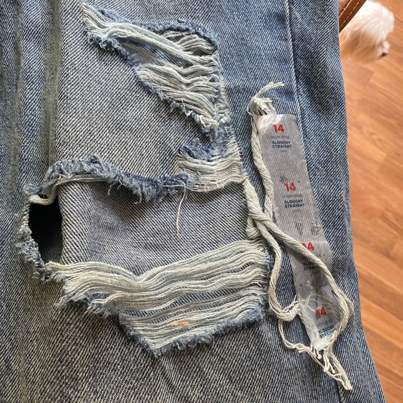 Old Navy Slouchy Straight Jeans - Picture 6 of 12